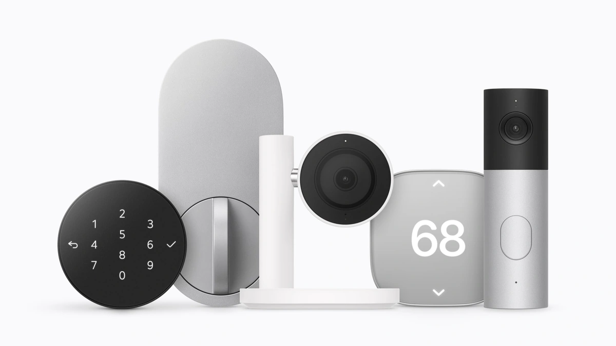 Apple Home Collection on white: a round keypad, a silver smart lock, an indoor camera, a thermostat and a video doorbell
