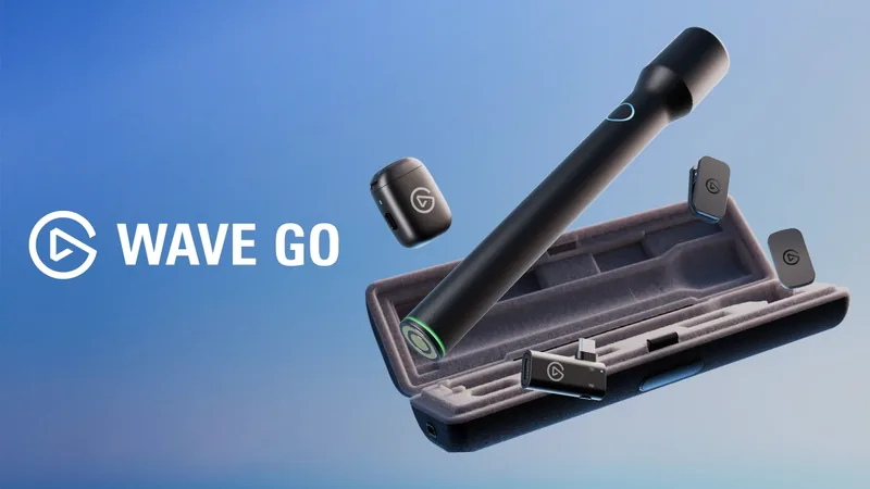 Elgato Wave Go handle, clip-on transmitter and USB-C receiver floating above an open carrying case