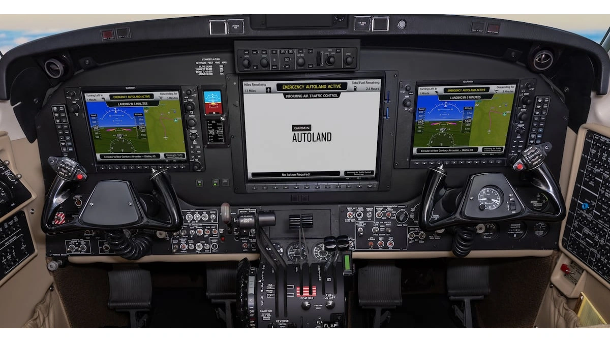 Garmin Autoland message on the center display of a Beechcraft King Air flight deck