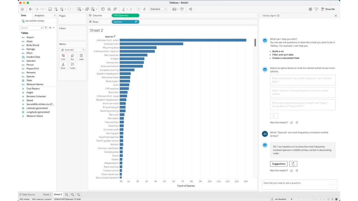 Tableau Desktop shows a wildlife strike bar chart by species with the Tableau Agent panel open